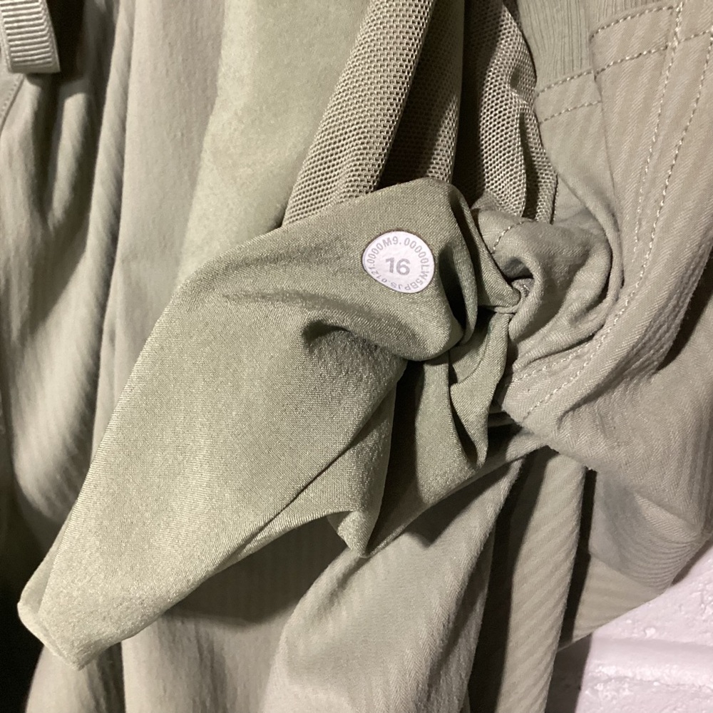Lululemon Athletica Olive Green Dance - Picture 3 of 3